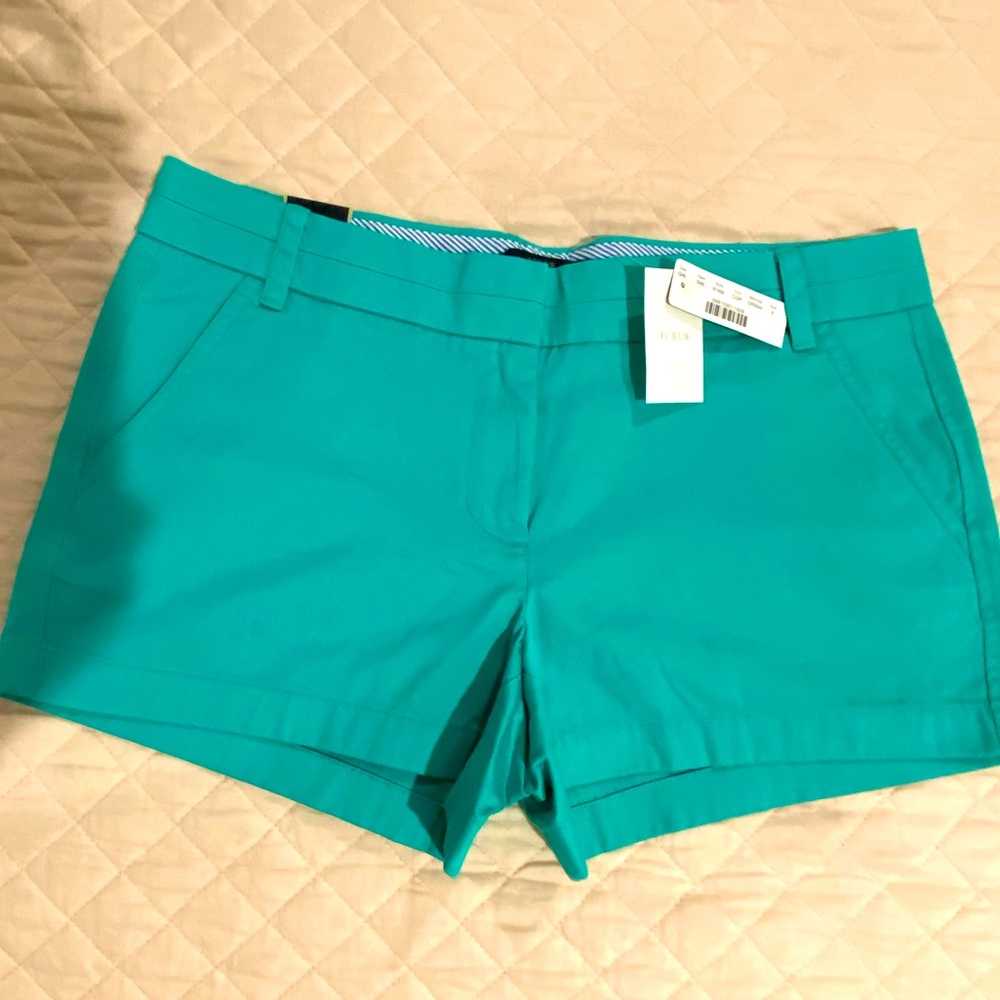 Women’s J Crew chino shorts.
